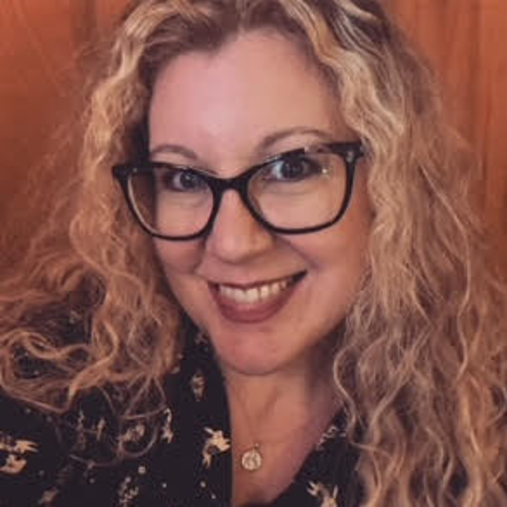 Meet your Posher, Niki